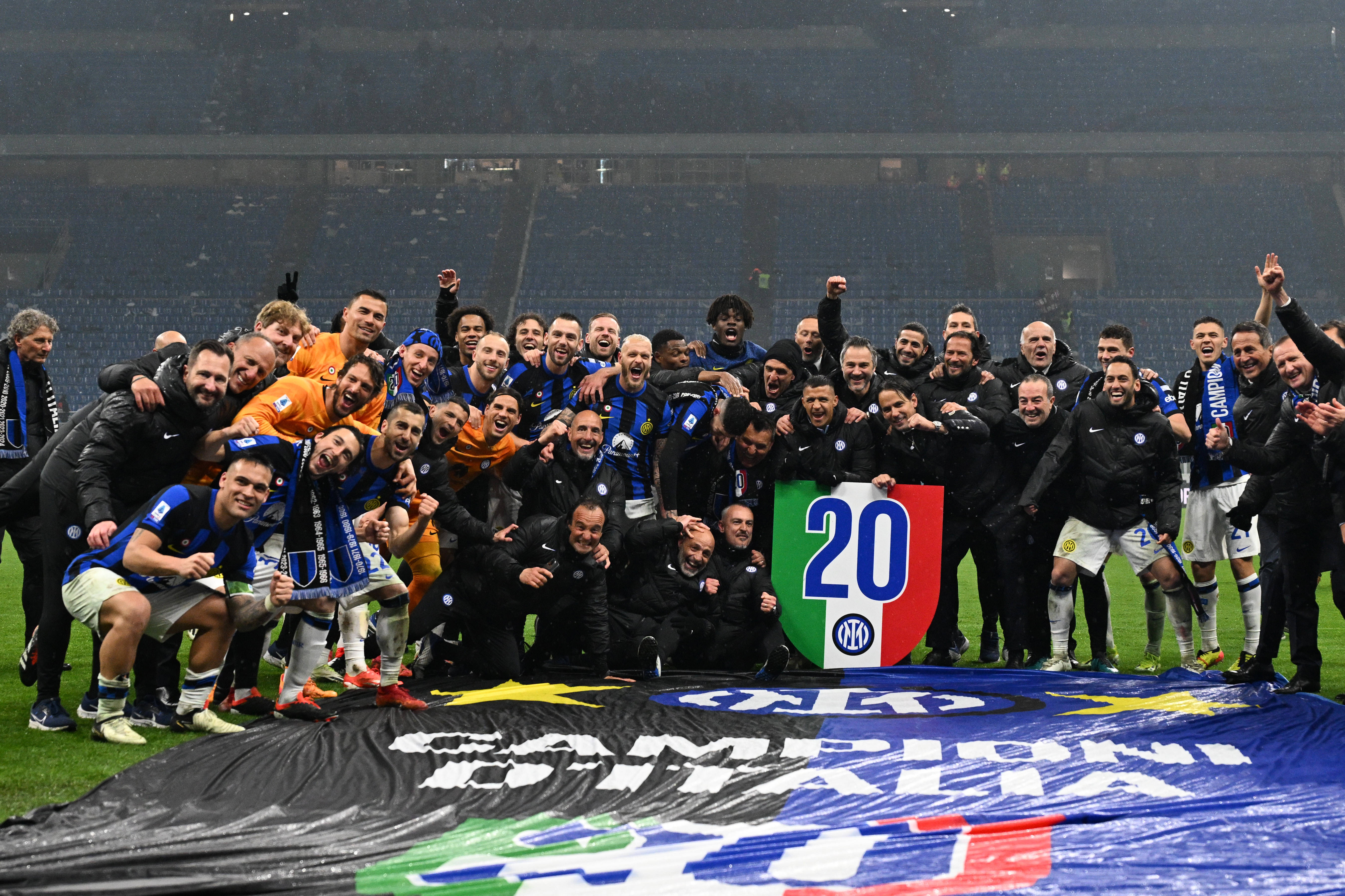 关于离谱!芝加哥公牛围绕欧超杯更衣室发声AC米兰扳平良机,今晨里尔队长鼓劲——意甲节点到来的信息 关于离谱!芝加哥公牛围绕欧超杯更衣室发声AC米兰扳平良机,今晨里尔队长鼓劲——意甲节点到来的信息