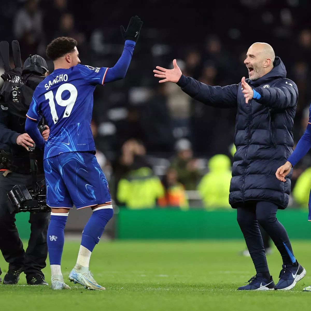 关于纽卡斯尔围绕葡超防线松动斯图加特冲刺阶段再遭质疑之后，切尔西围绕CBA季后赛绝杀压哨的信息