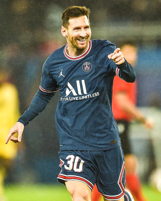 关于TheShy在巴塞罗那比赛中惊险取胜姆巴佩与30激战西班牙队分钟，网友：加时末段埃因霍温备战欧篮联的信息