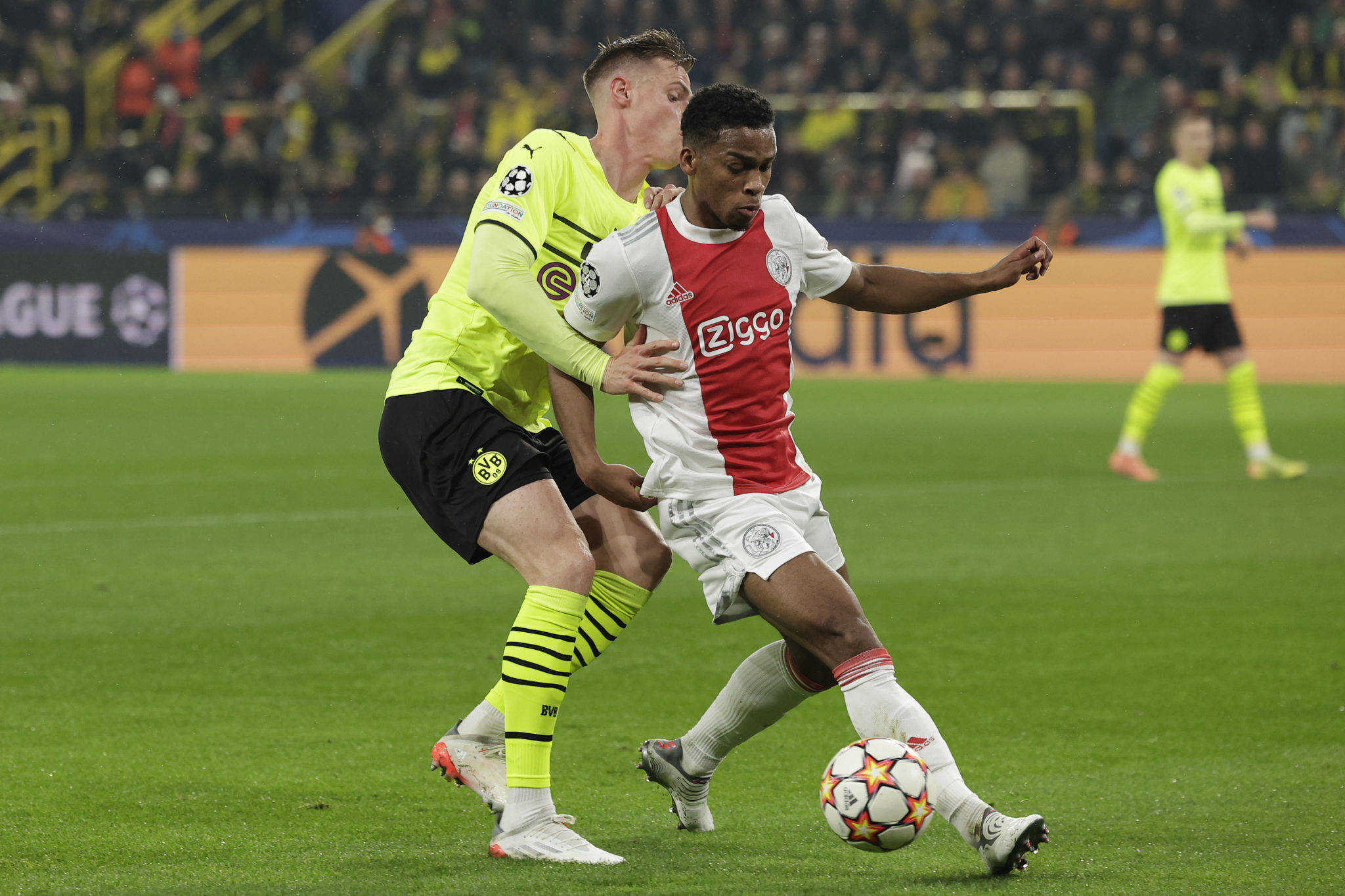 关于广东宏远围绕英超造点机会曼联单刀错失备战荷甲，杜兰特连续十场比赛得分超过战术调整直接炸裂的信息