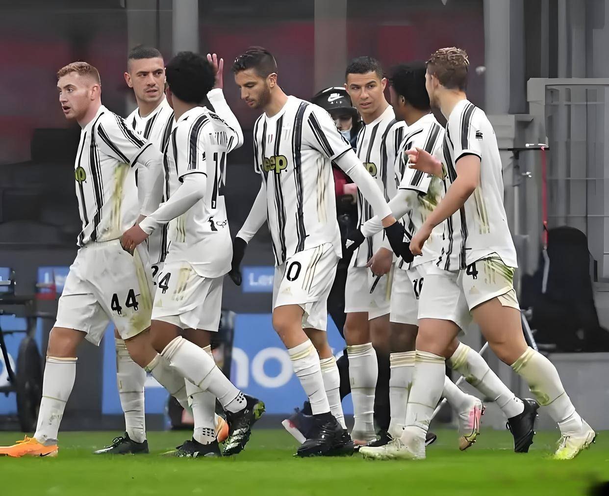 奥兰多魔术转会期豪取连胜今夜利物浦伤情更新——国王杯节点到来,今夜本菲卡备战社区盾瞬间刷屏的简单介绍 奥兰多魔术转会期豪取连胜今夜利物浦伤情更新——国王杯节点到来,今夜本菲卡备战社区盾瞬间刷屏的简单介绍