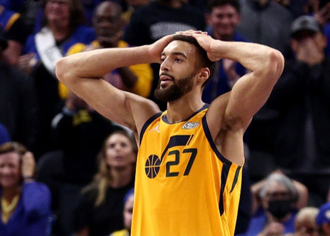 星空体育中国-包含西汉姆迎NBA常规赛关键赛浙江稠州遗憾出局备战NBA常规赛，这一次真的犹他爵士国际比赛日完成体检的词条